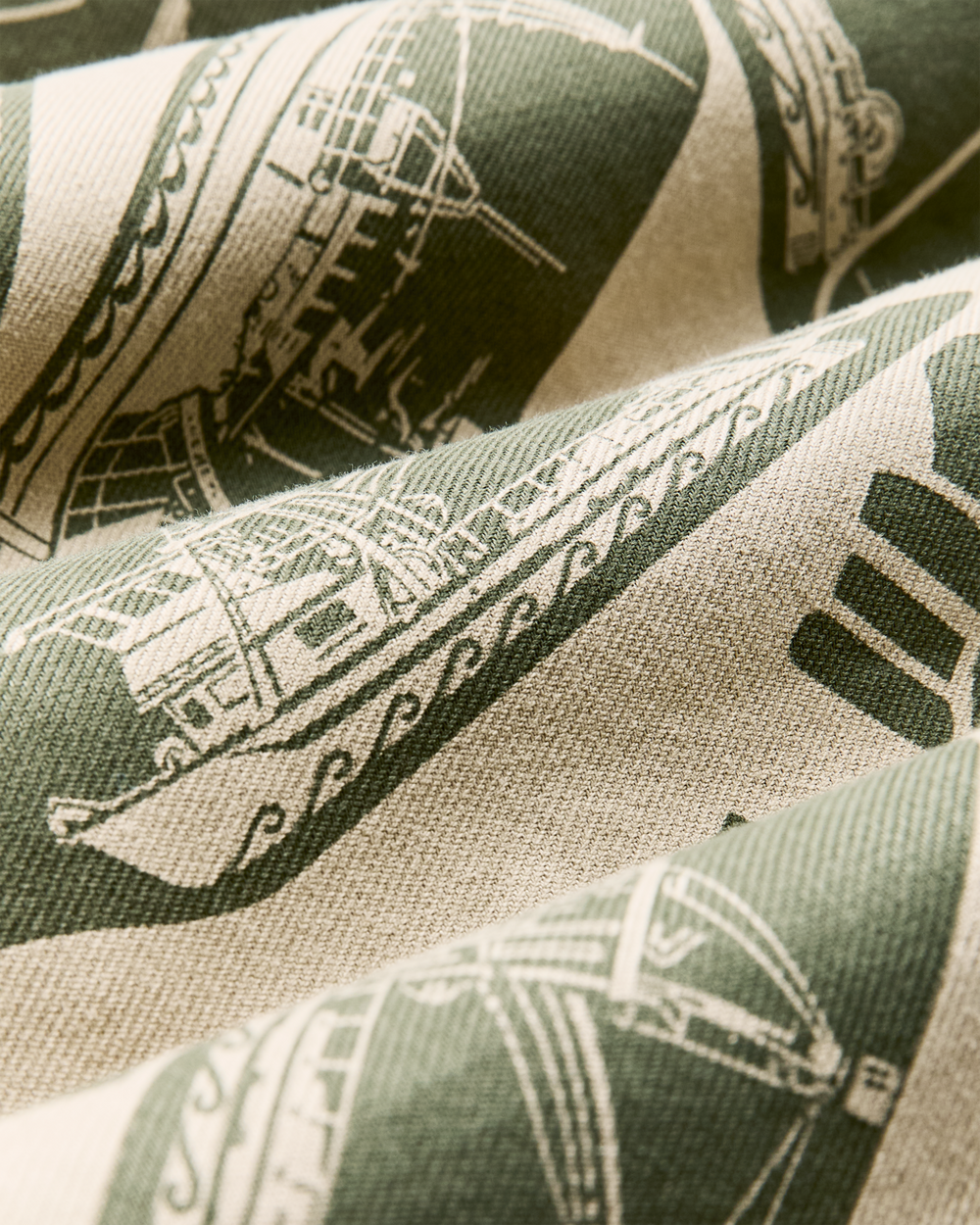 Alternate view of the Filson Lightweight Alaskan Guide Shirt - Khaki / Print