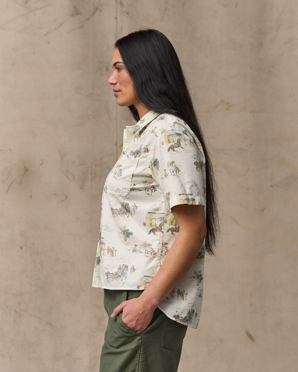 image of a model wearing Filson's Women's Twill Popover Shirt - Desert Natural / Print
