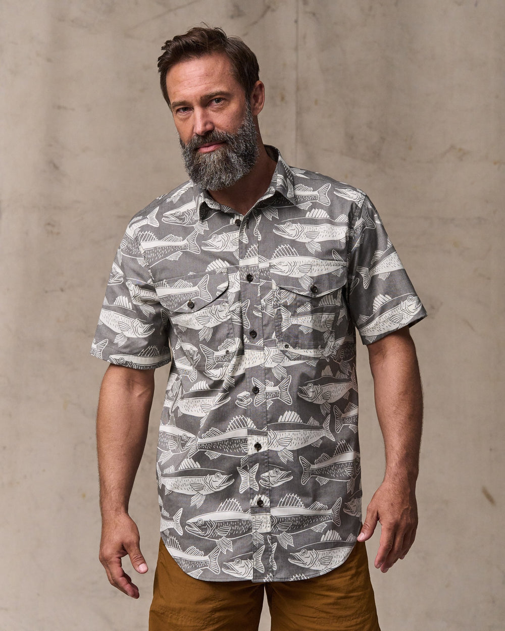 image of a model wearing Filson's Twin Lakes Short Sleeve Sport Shirt - Beluga / Print