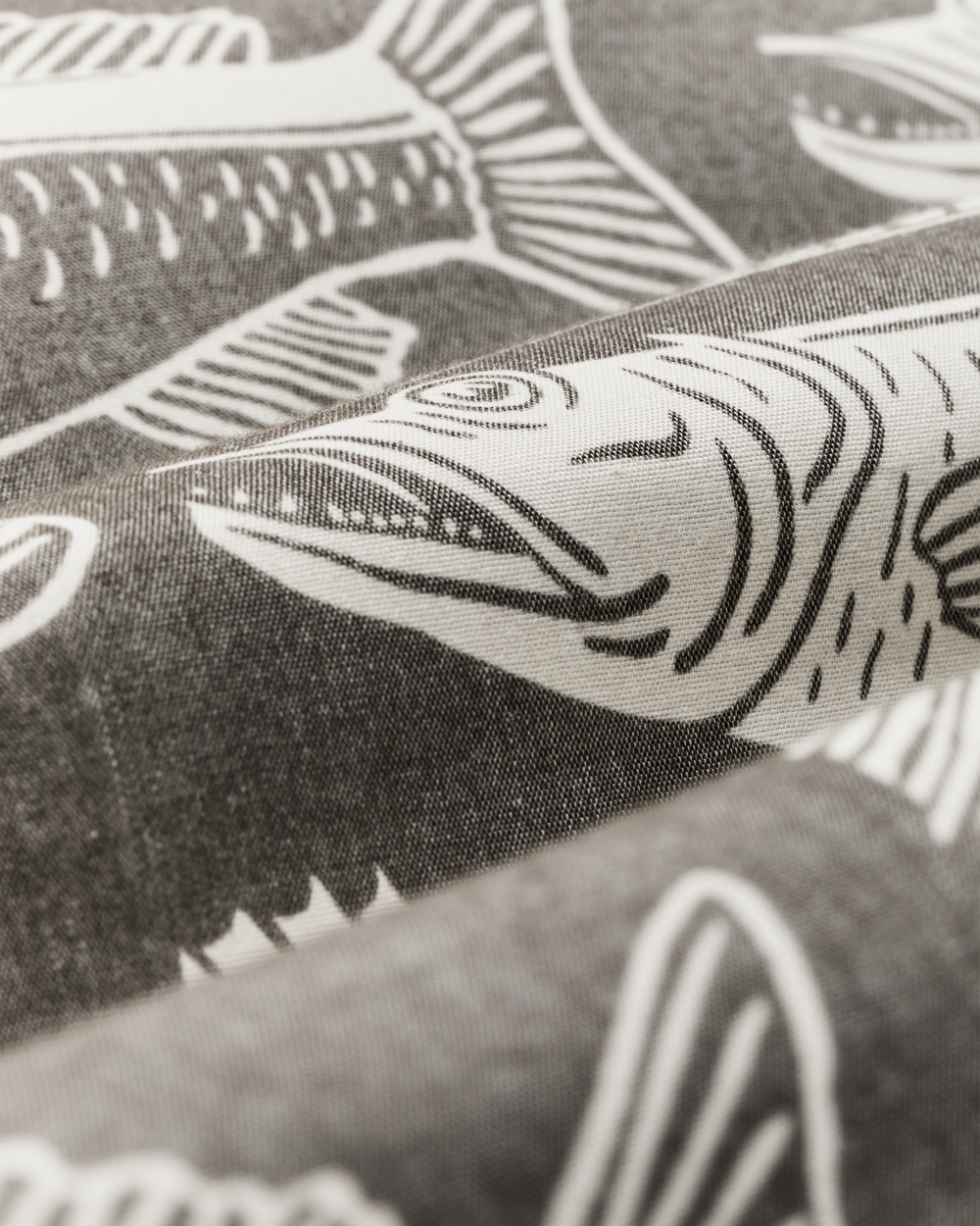 Alternate view of the Filson Twin Lakes Short Sleeve Sport Shirt - Beluga / Print